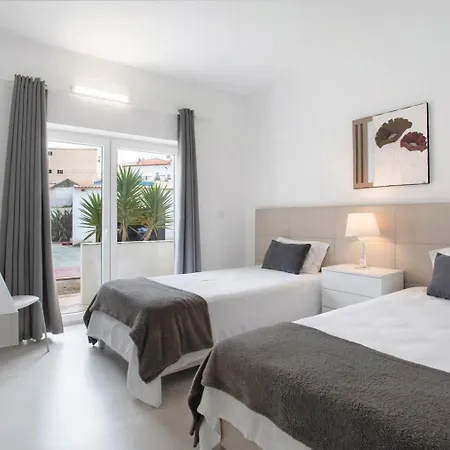 Mar Do Norte Ribamar (Lourinha)